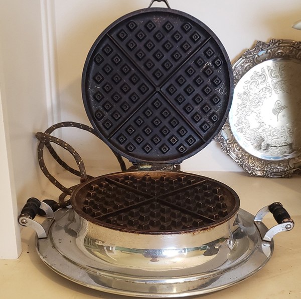Kitchen Appliances at the Knott House